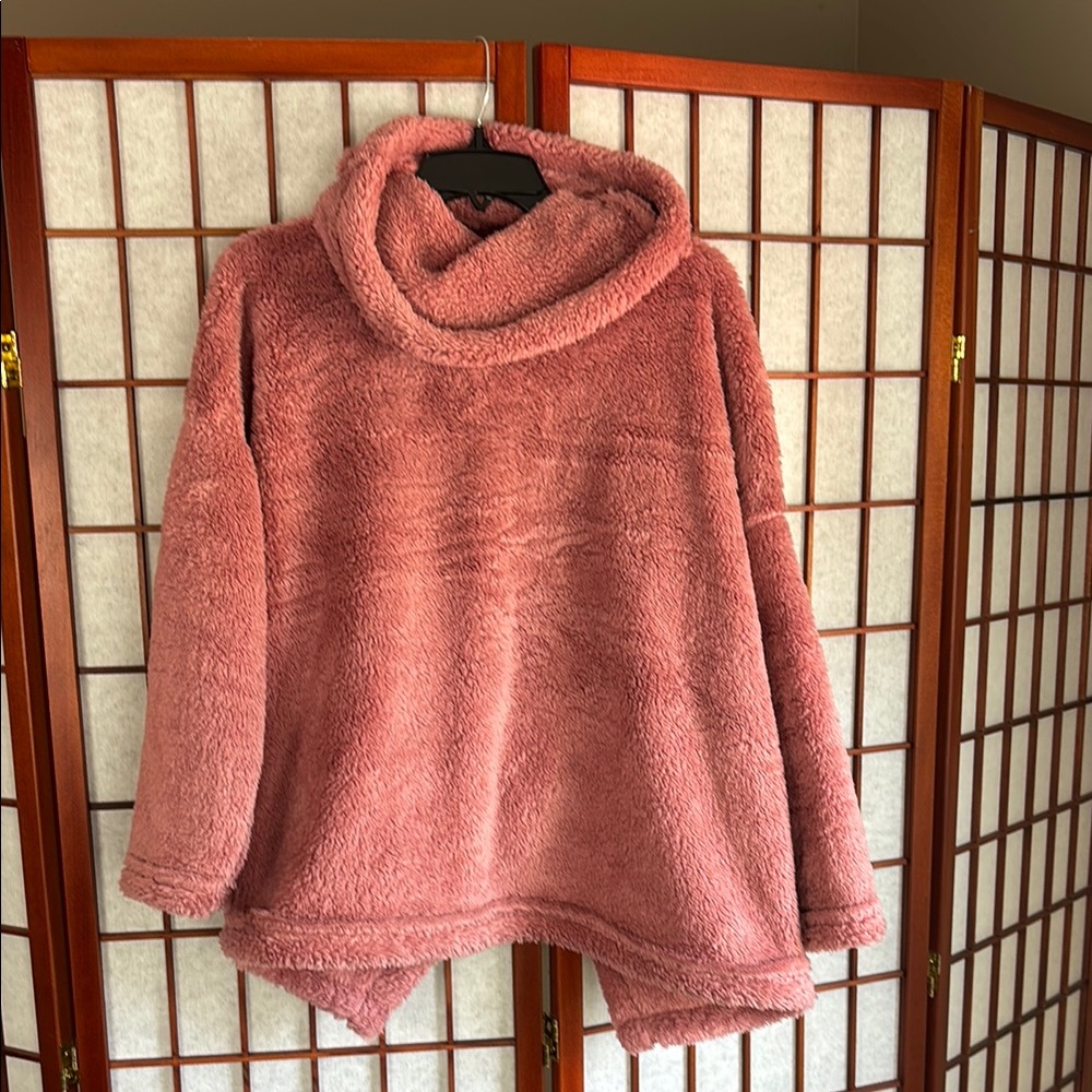 CAbi Soft Pink Embrace Pullover Cowl Neck Fleece, XS/S (runs larger)